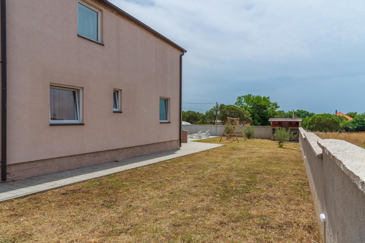 Apartmani Krzak Nin Eksteriør billede