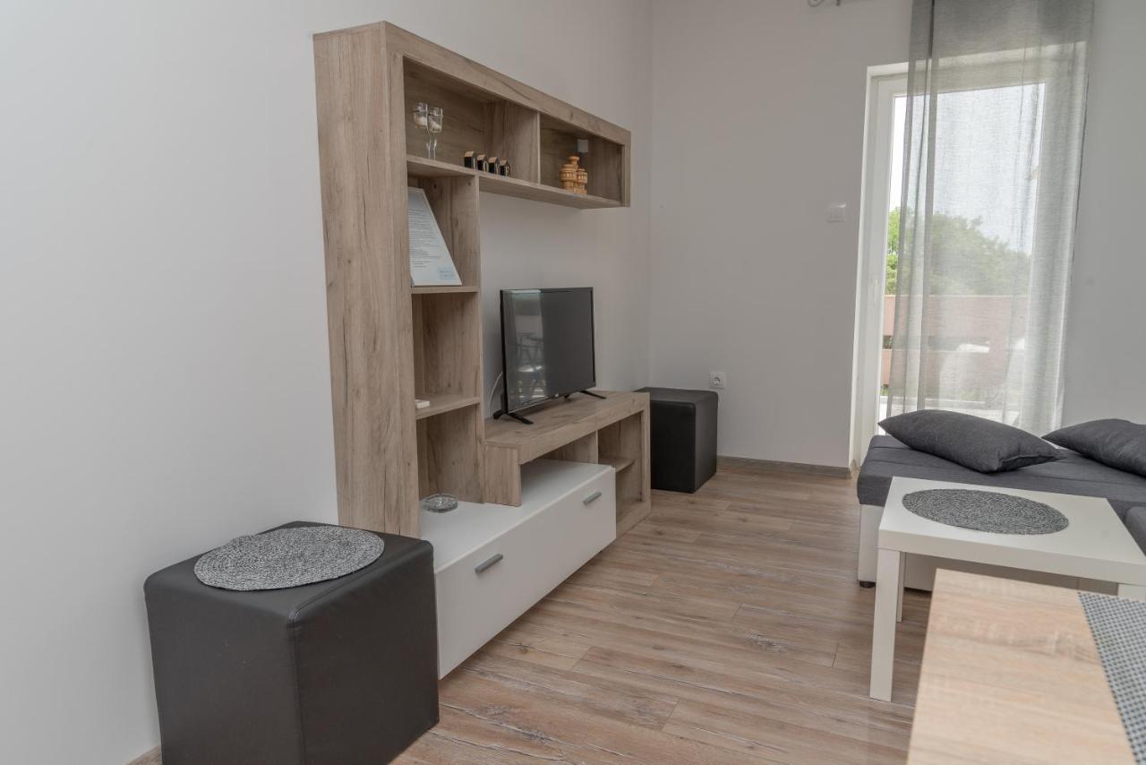 Apartmani Krzak Nin Eksteriør billede