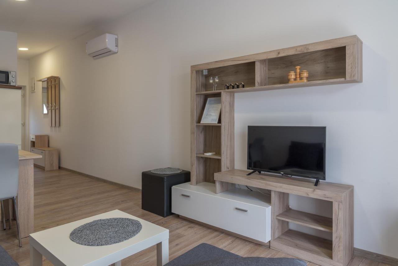 Apartmani Krzak Nin Eksteriør billede