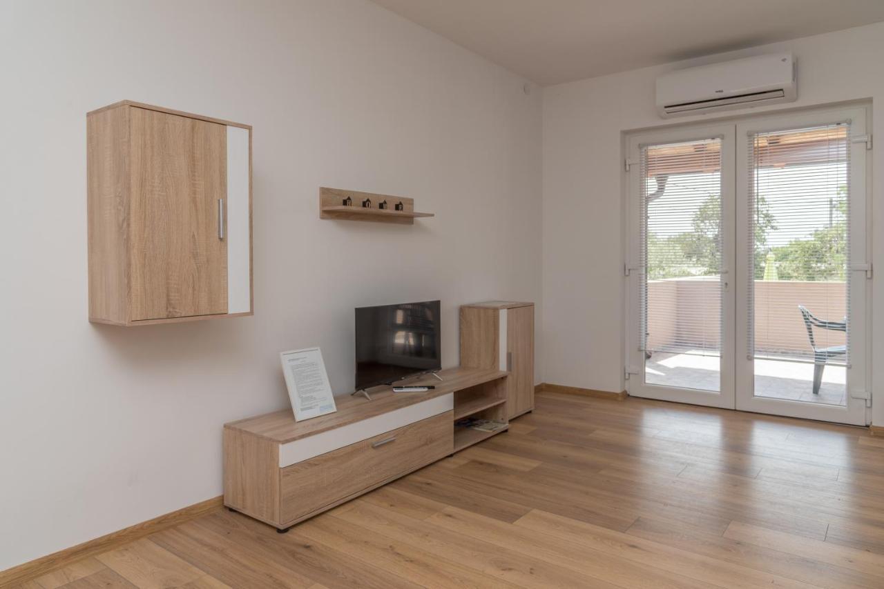 Apartmani Krzak Nin Eksteriør billede