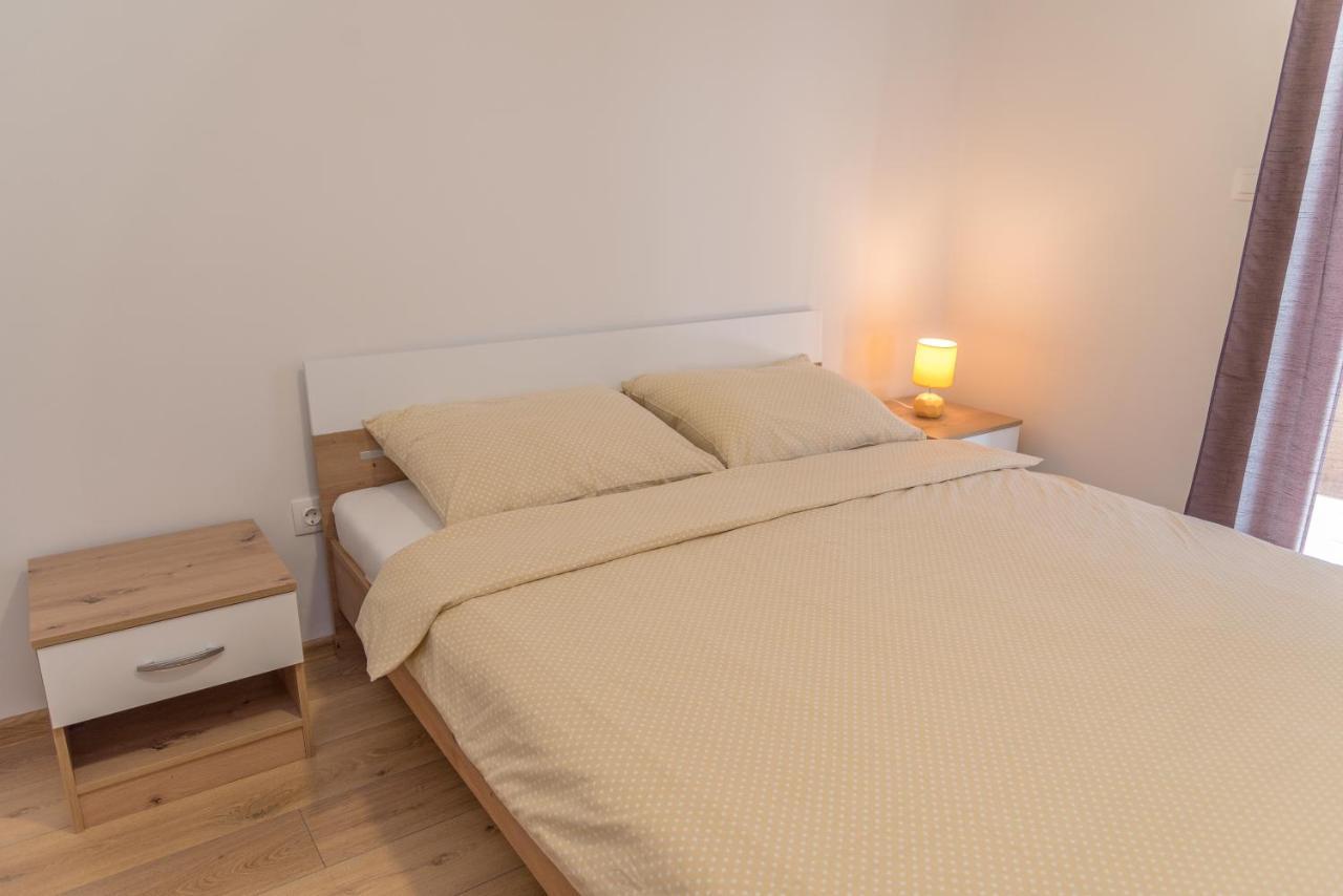 Apartmani Krzak Nin Eksteriør billede