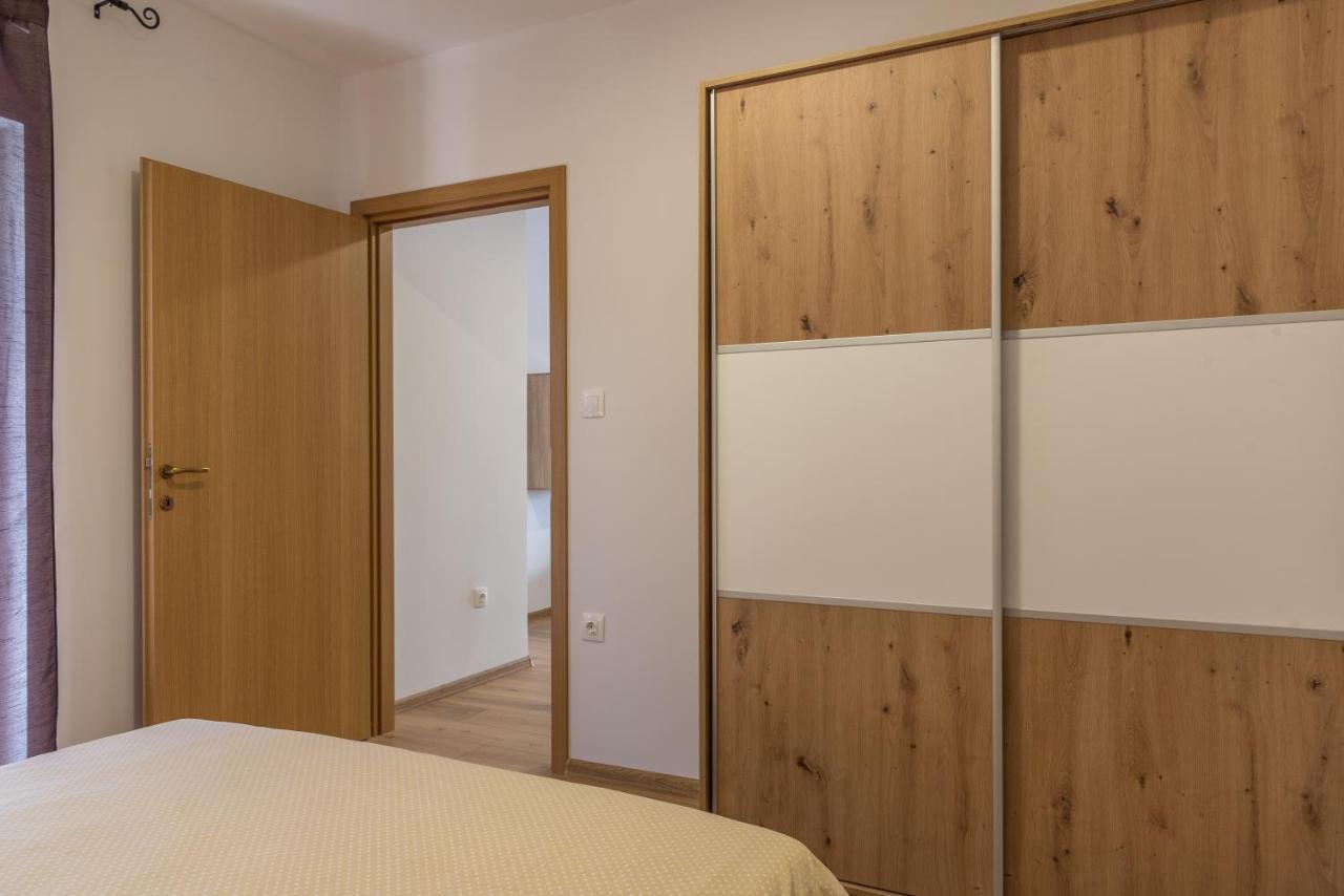 Apartmani Krzak Nin Eksteriør billede