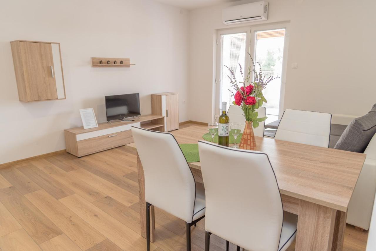 Apartmani Krzak Nin Eksteriør billede