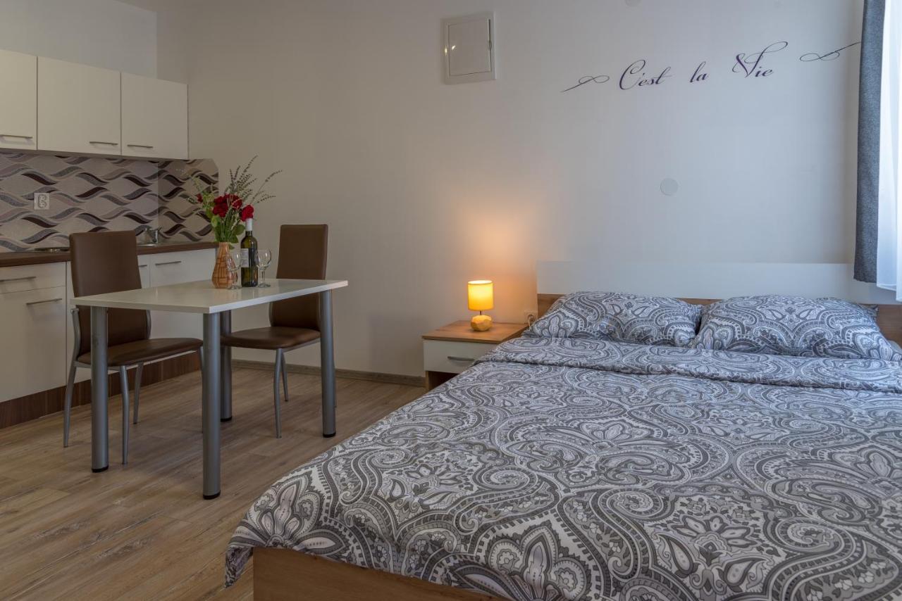 Apartmani Krzak Nin Eksteriør billede