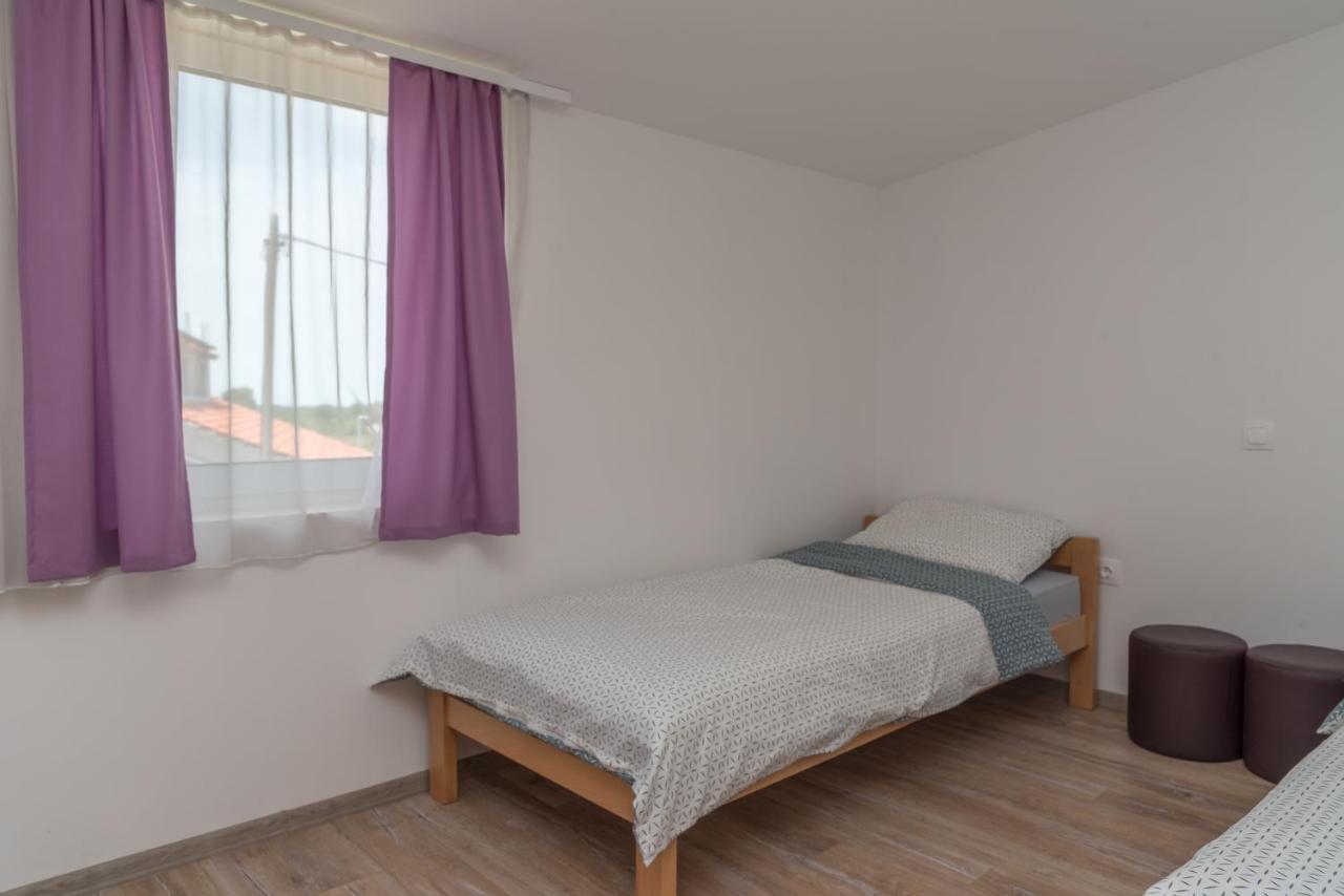 Apartmani Krzak Nin Eksteriør billede