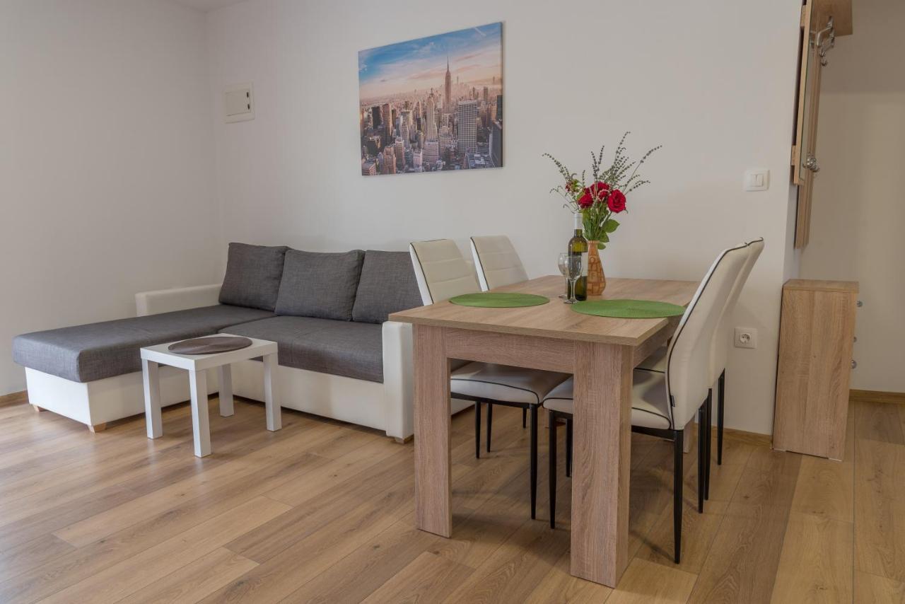Apartmani Krzak Nin Eksteriør billede