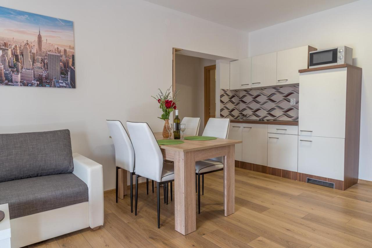 Apartmani Krzak Nin Eksteriør billede