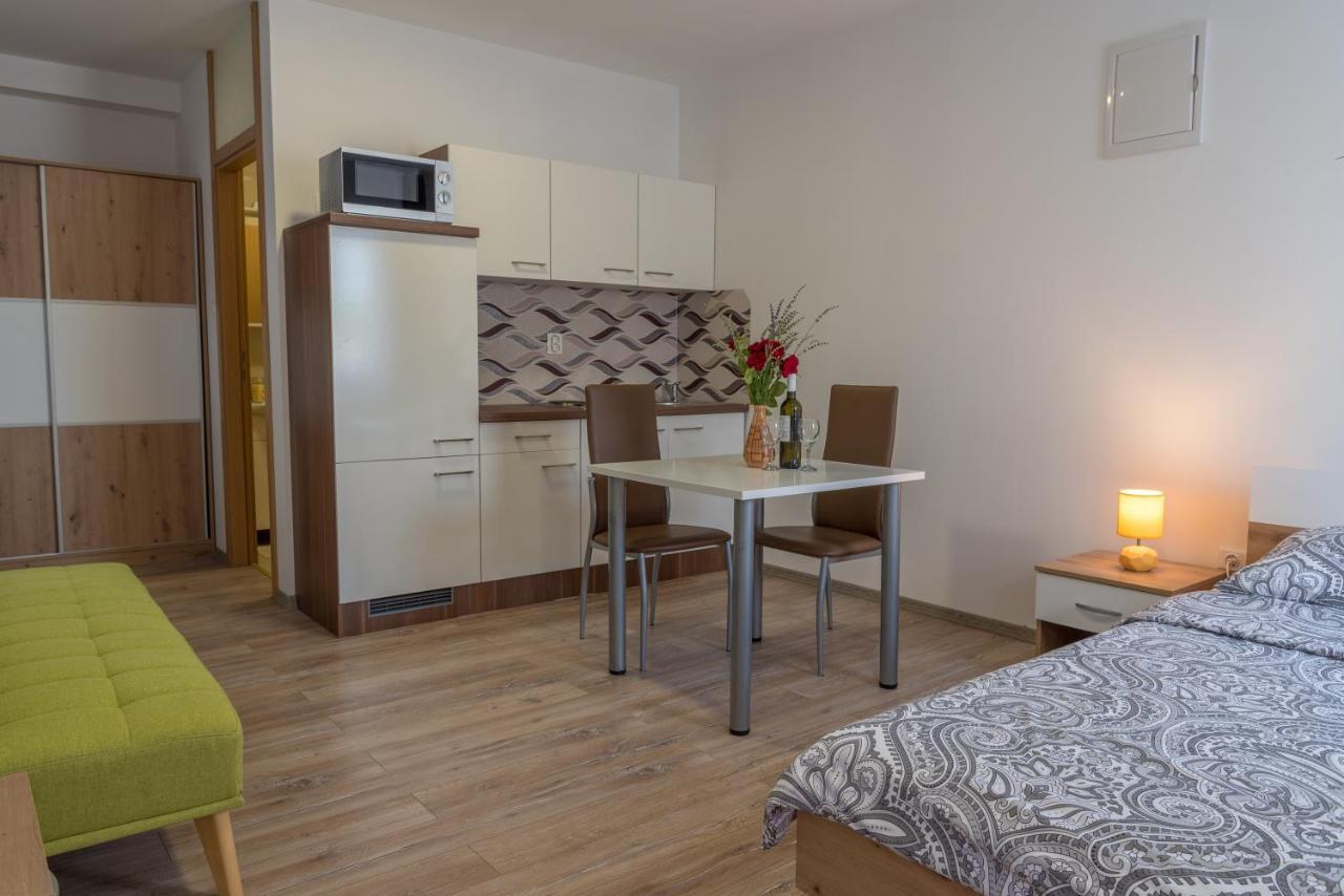 Apartmani Krzak Nin Eksteriør billede